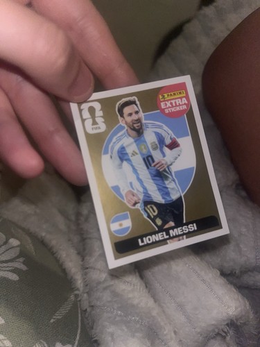 Gold panini messi sticker - panini,